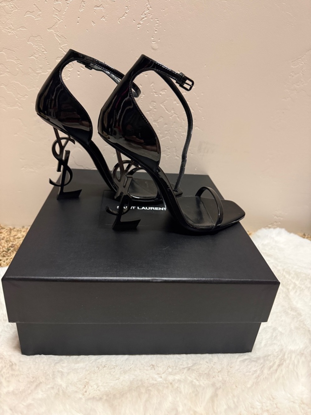 Saint Laurent Opyum Sandals – Black Patent Leather – Like New